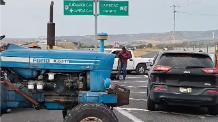 Permanece el bloqueo en la carretera Pénjamo-Santa Ana Pacueco