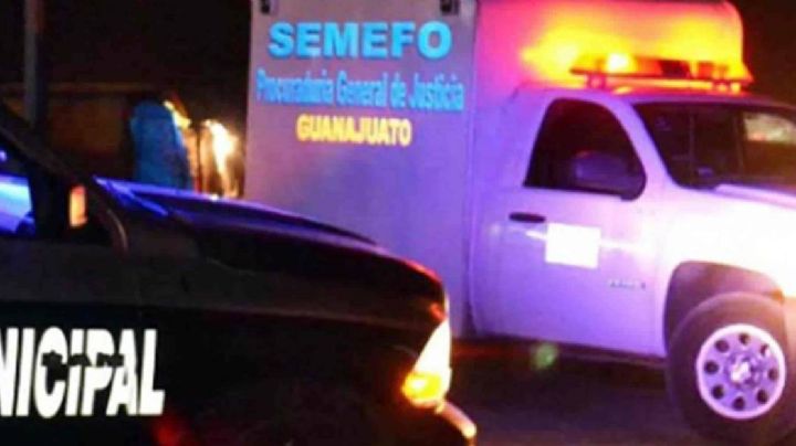 Motosicarios atacan a balazos a jóvenes y asesinan a uno, en Silao