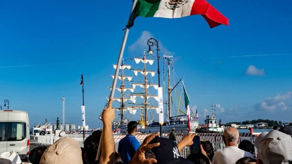La embarcación se encontraba abierta en el malecón.