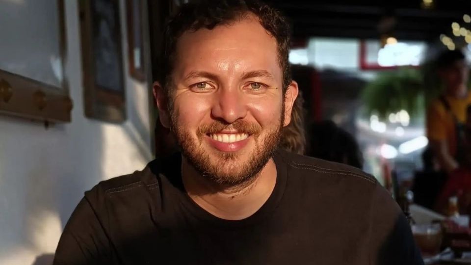 Familiares culpan a autoridades que no colocaron señalización en una obra que iniciaron sobre el pavimento