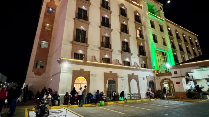 Largas filas para comprar los boletos de la Feria de León 2026