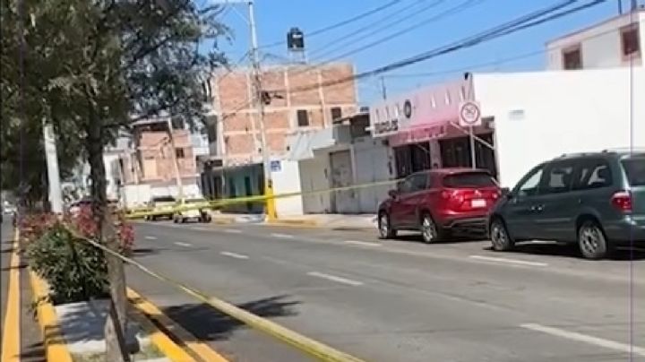 En Irapuato: Llegan frente a un hombre, le disparan, lo matan y huyen