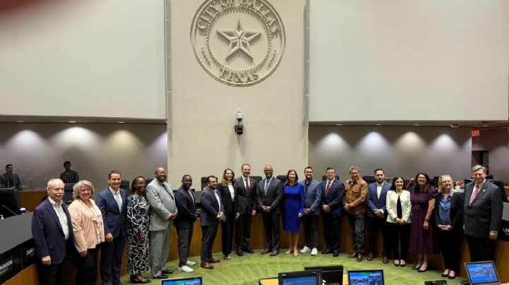 Monterrey refrenda hermanamiento con Dallas