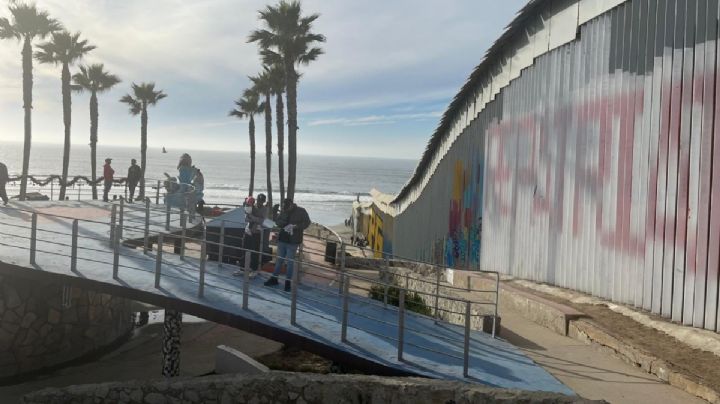 El tráfico de migrantes en pangas aumentó por Tijuana-San Diego tras refuerzo de la vigilancia del muro