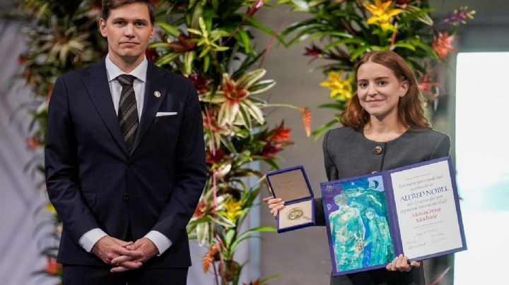 Ana Corina Sosa, recibe el Premio Nobel de la Paz a nombre de su madre, María Corina Machado