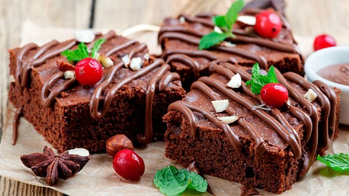 ¿Cómo hacer unos brownies navideños caseros con una receta sencilla, fácil y rápida?