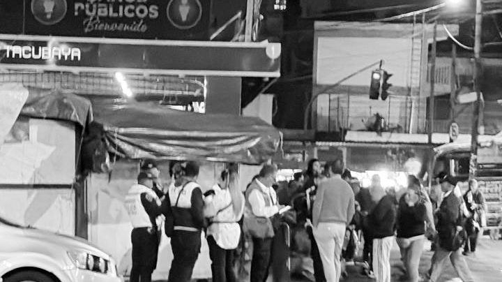 Muere hombre al exterior de Metro Tacubaya