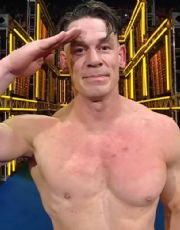 Foto descriptiva de: ¿Cuál es la fortuna que logró John Cena en la WWE?