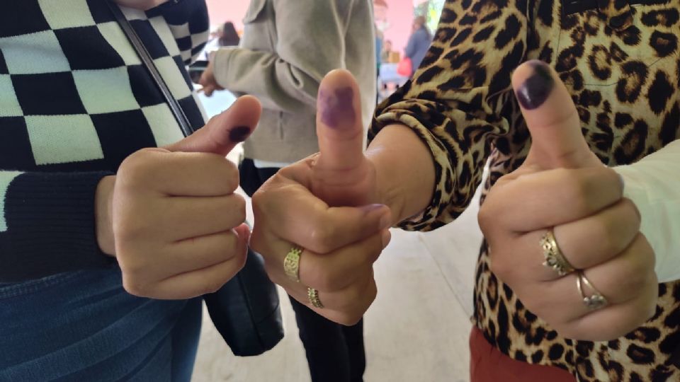 La población de Tlaxcoapan salió a votar desde las nueve de la mañana