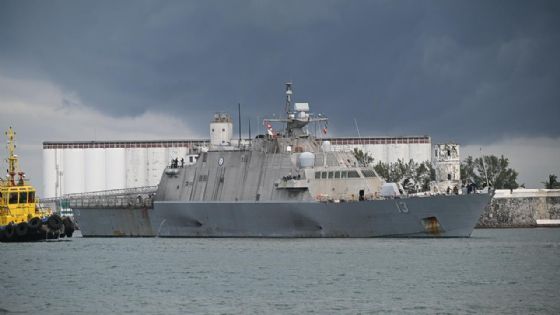 Buque antinarcóticos de EU zarpa del puerto de Veracruz tras breve estancia