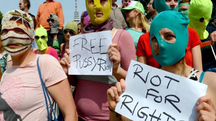 El Kremlin ilegaliza a Pussy Riot y endurece la persecución contra el colectivo punk feminista