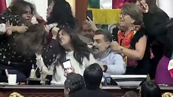 With hair-pulling and elbowing, women lawmakers brawl in “mini-Congress”