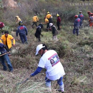 Familias buscan a desaparecidos en Lomas de Tarango