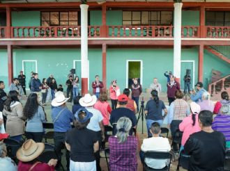 Anuncia Menchaca inversión en carreteras y tratamiento de aguas residuales