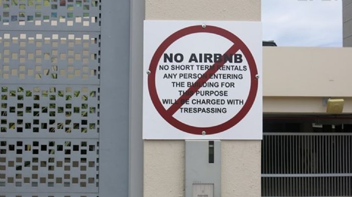 ¿Por qué acusan a Airbnb de publicidad ilegal?