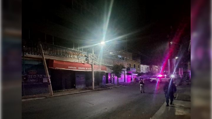 Atacan a balazos e intentan incendiar negocio de abarrotes en Celaya