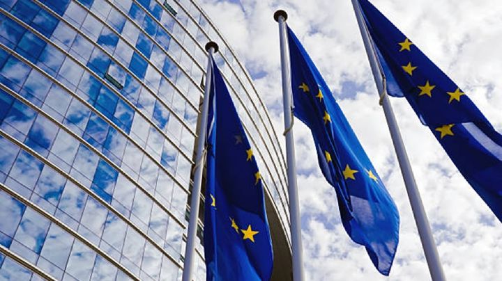 Químicos, juguetes y carbono: las nuevas leyes de la UE que entran en vigor en 2026