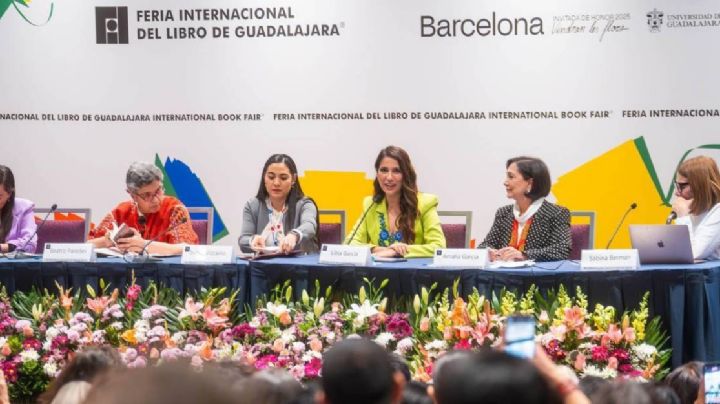 “La política es activismo por derechos de las mujeres”, dijo Libia en la FIL de Guadalajara