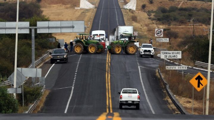 Campesinos y transportistas presionan por ajustes a la Ley General de Aguas