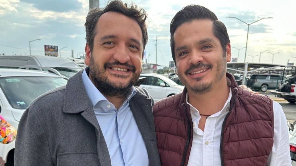 El alcalde de Salamanca César Prieto posteó en sus redes sociales una fotografía de él con Andrés Manuel López Beltrán, hijo del expresidente de México.