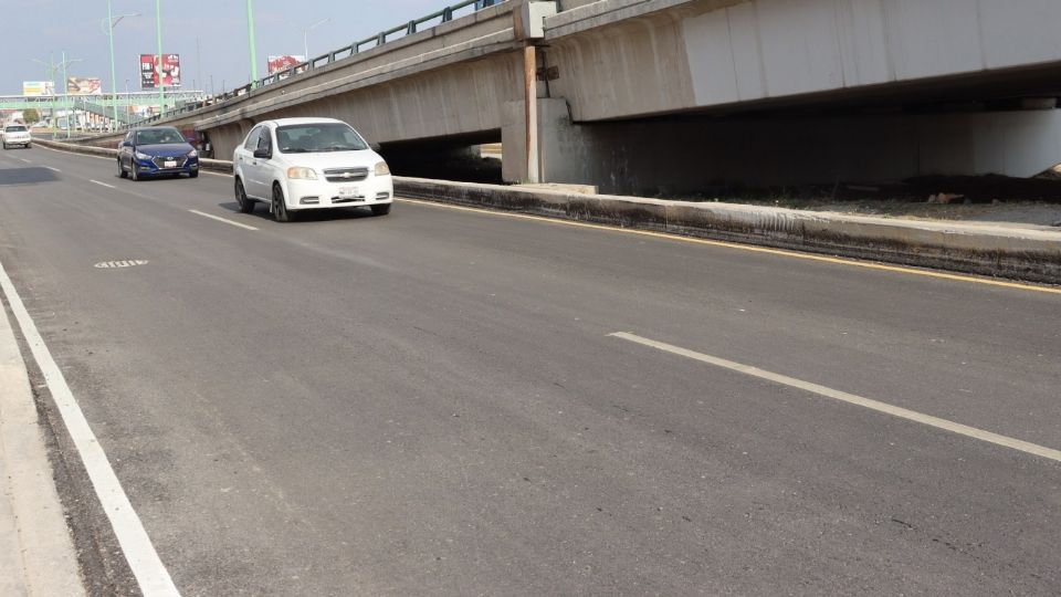 El asfalto está completamente nuevo y sin baches