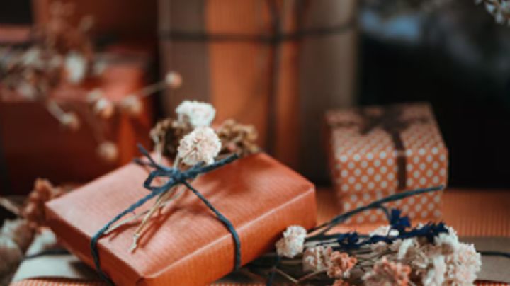 5 ideas de regalos navideños económicos: originales y baratos para no gastar de más