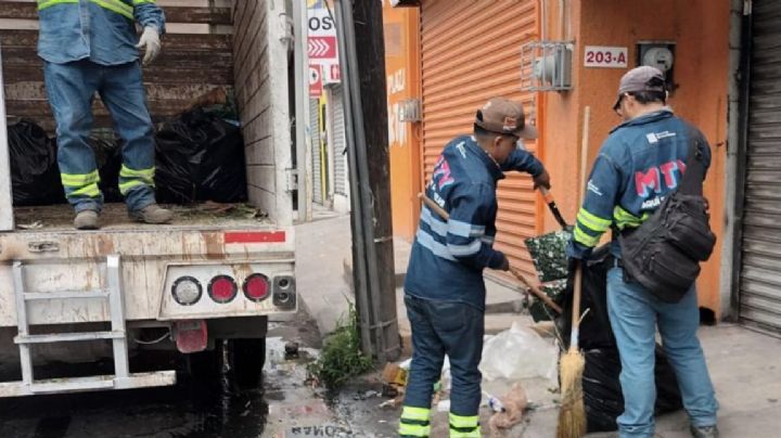 Retiran más de 33 toneladas de basura del Centro de Monterrey tras Navidad