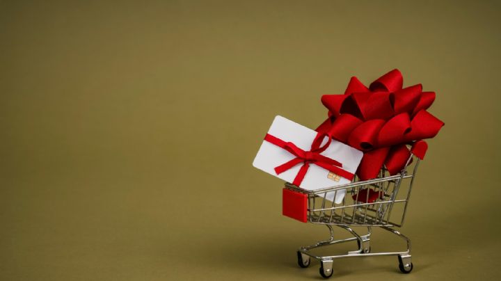 Alertan por fraudes con tarjetas de regalo; este es el modus operandi
