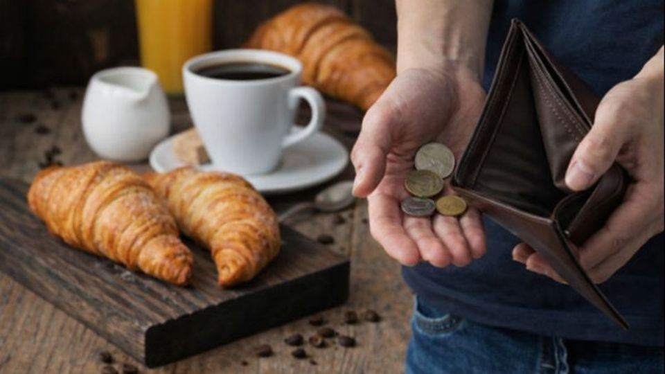 Café y pan vacían tu bolsillo: el gasto hormiga del que alerta la Profeco