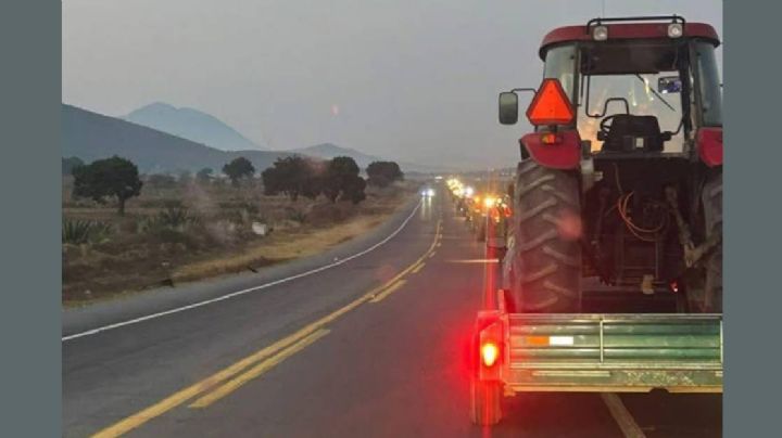 ¡Tome precauciones! Anuncian caravana de tractores en carreteras de Guanajuato