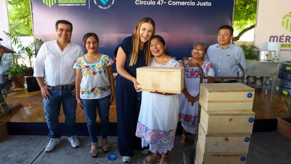 El Ayuntamiento impulsa acciones que priorizan la prevención de la violencia económica y el fortalecimiento de la autonomía de las mujeres que habitan en colonias y comisarías de Mérida