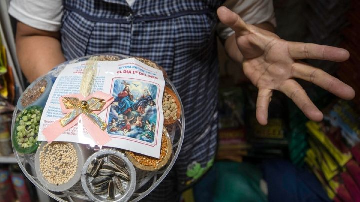 Brujos, duendes y amuletos: la apuesta esotérica de los mexicanos para recibir el 2026