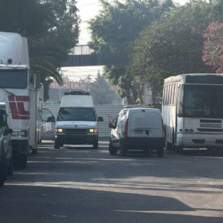 Hallan cadáver embolsado frente al Bachilleres 10 en Venustiano Carranza