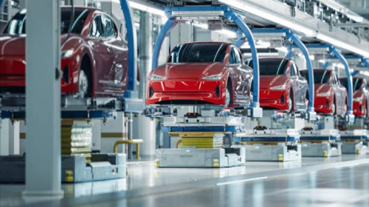 Trump confirma regreso de la producción de autos pequeños a plantas estadounidenses