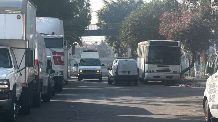Abandonan cadáver embolsado frente al Bachilleres 10 en Venustiano Carranza