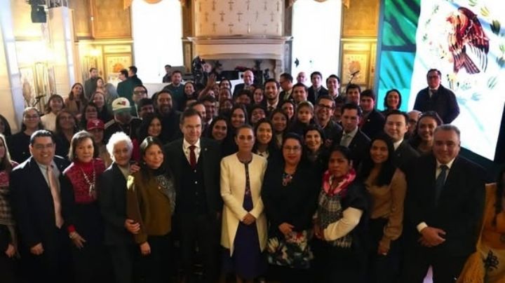 Sheinbaum presume crecimiento y reducción de pobreza ante migrantes en Washington