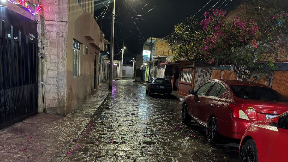 Madrugada con llovizna, ayer en Victoria.