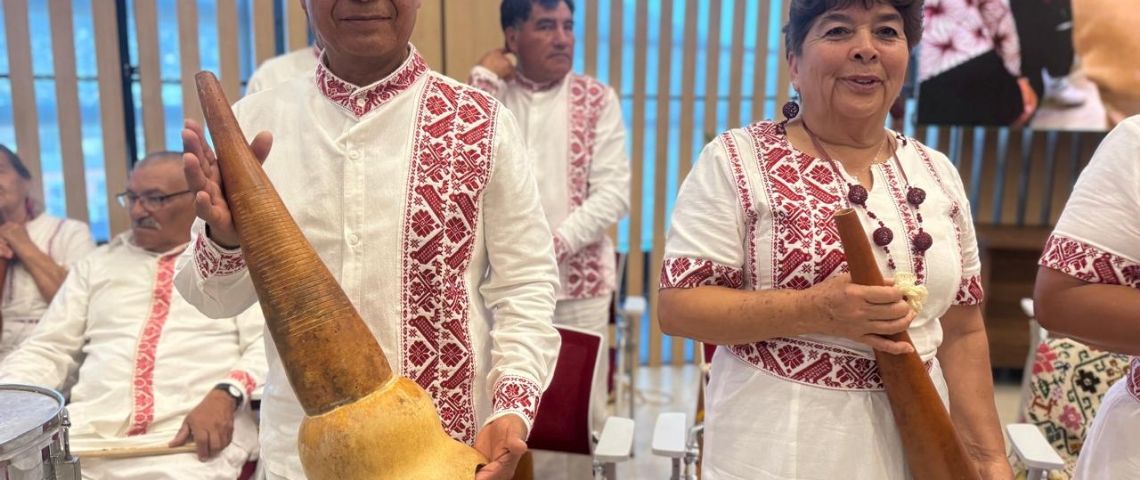 Del aula al escenario: docentes retirados crean banda única con acocotes en Hidalgo