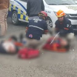 Automovilista fugitivo deja dos heridos