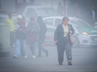 Frente frío paraliza escuelas en 64 municipios poblanos