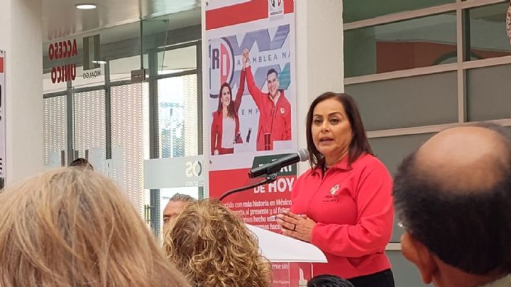 Al asumir comité municipal de Pachuca, Geraldina García reconoce que hay crisis en el PRI