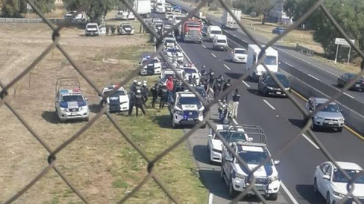 México-Pachuca: Captan persecución policiaca a un auto sin placas desde Pachuca hasta Tizayuca