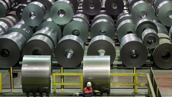 México cancela más de mil registros de "molinos" de acero por irregularidades