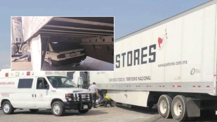 Pareja sobrevive a fuerte accidente, su auto queda debajo de un tractocamión I Fotos