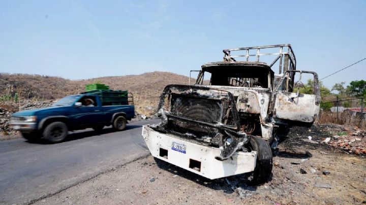 Estamos en un país sin guerra, pero con armas de guerra: obispo de Apatzingán