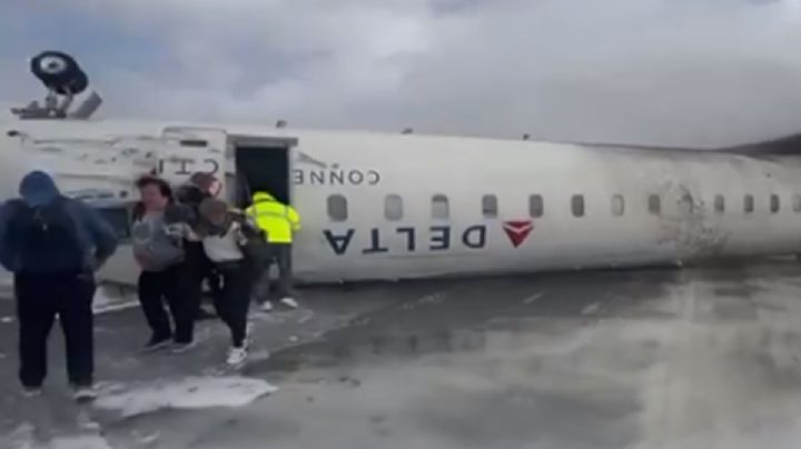 VIDEO: Así fue el momento exacto en que se estrelló avión de Delta Airlines en Aeropuerto de Toronto