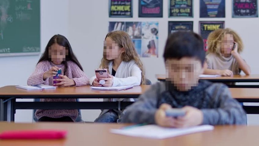 Depresión, ansiedad y soledad causan dispositivos digitales: OCDE