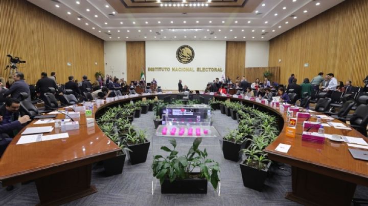 INE avala proceso para revisar candidaturas sospechosas