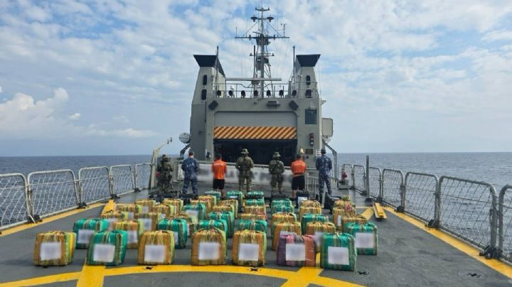 Marina asegura casi 2,000 kilos de cocaína y captura a 3 extranjeros en alta mar