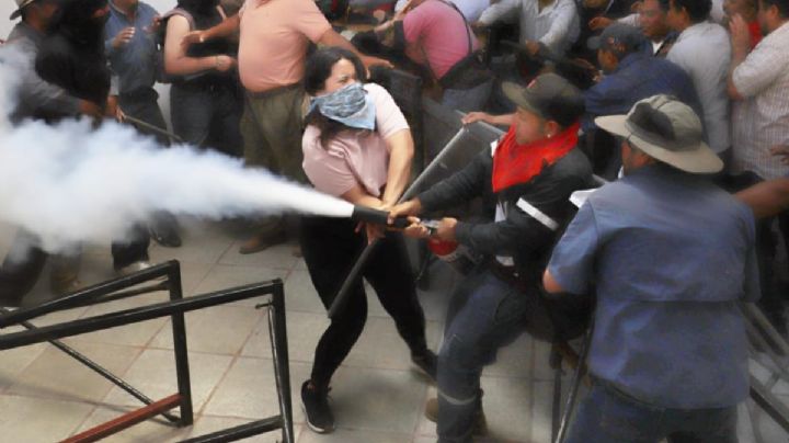 Estudiantes del IDA dan perdón legal a funcionarios de la UAEH, por agresiones del 19S